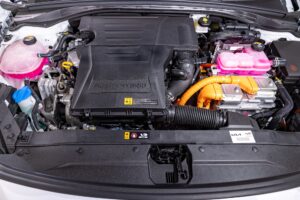 Kia_XCeed_PHEV_MJ23_22a