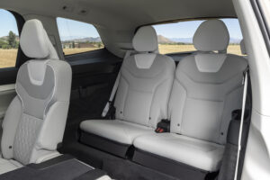 Volvo_EX90_Sand_Dune_116