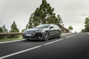 AudiA6etron084